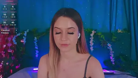 AlinaWalters webcam model stream image