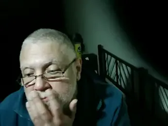 100Tauros webcam model stream image