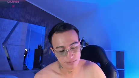 LiamDeep webcam model stream image