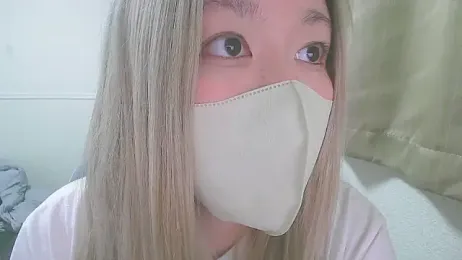 Remi_official webcam stripchat model stream image