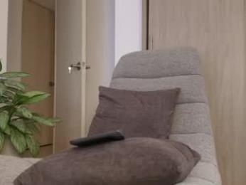 andrew_west_ webcam model stream image