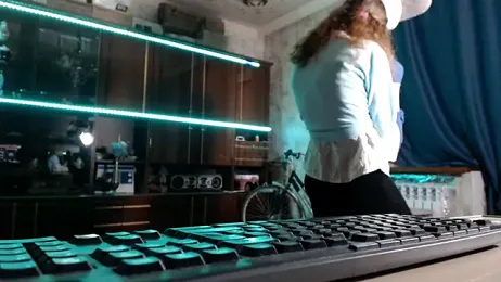 pa1e_pr1ncess webcam model stream image