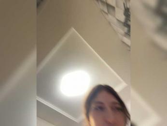 Alinagilberd03 webcam model stream image