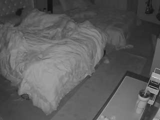 voyeurcam-house-charleys-room webcam model stream image