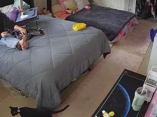 voyeurcam-house-charleys-room webcam model stream image