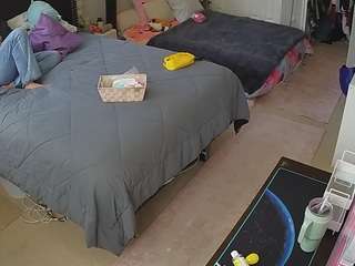 voyeurcam-house-charleys-room webcam model stream image