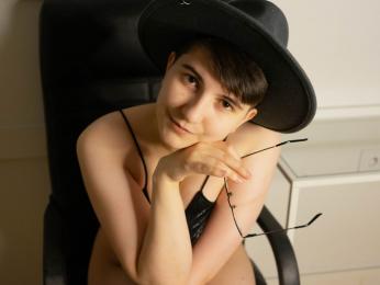 LilyMarlin webcam model stream image