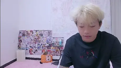 Chocolates-001 webcam model stream image