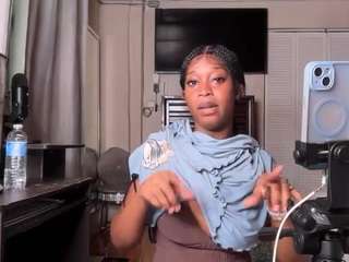 iluvsaffire-bleu webcam camsoda model stream image