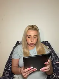 Strongqueen webcam stripchat model stream image