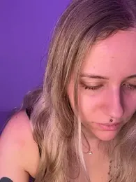 lunawolf21 webcam model stream image