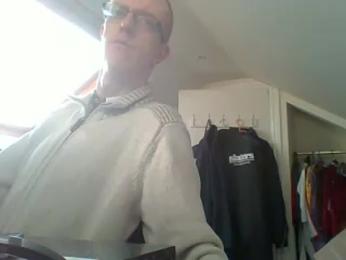 AdmiredThirty webcam model stream image
