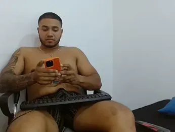 Joshuadanielss webcam model stream image