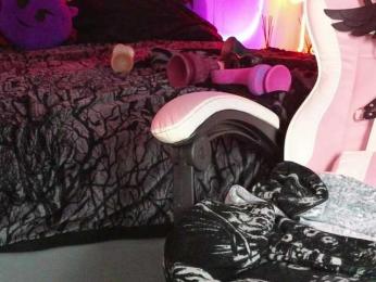 Devilsbride webcam bongacams model stream image