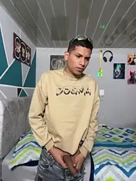 Mike_and_Rayan webcam model stream image