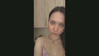 ShenaBowlin webcam cam4 model stream image