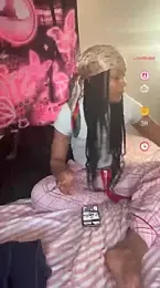 CreamySavageDoll webcam model stream image