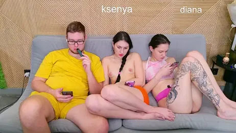 Ksenny webcam model stream image