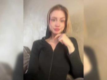 RealLinaaa webcam model stream image