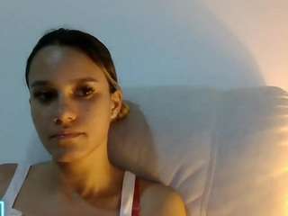 kelayabrunette webcam model stream image