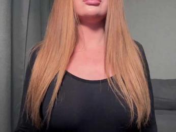 MILEDIUM webcam model stream image