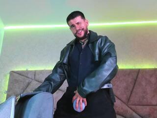 Dick Griffith webcam model stream image