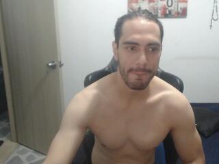 Jusstin I webcam model stream image