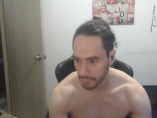Jusstin I webcam model stream image