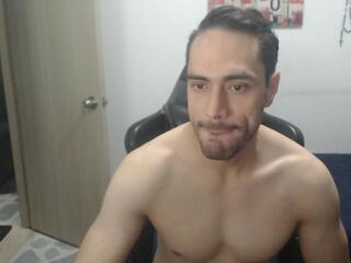 Jusstin I webcam model stream image