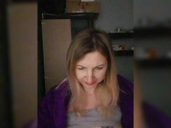 Nushka1984 webcam model stream image
