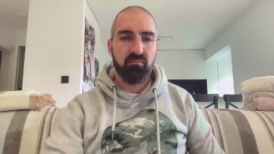 v1c70r1985 webcam model stream image