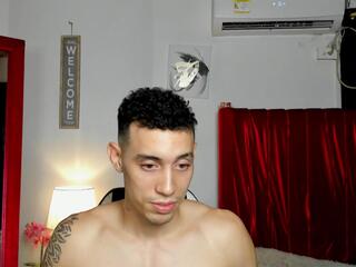 Max Floyd webcam model stream image