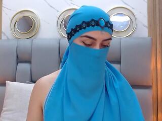 Aliah Manzur webcam model stream image