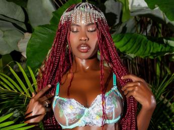 CrischelNovaks webcam model stream image