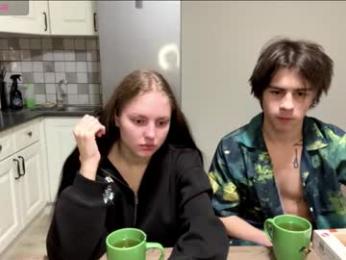 flowerscouple webcam chaturbate model stream image