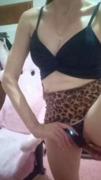 Irresistible34 webcam model stream image