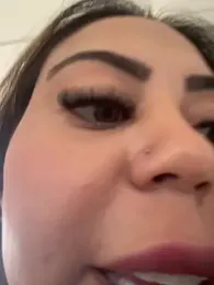 lariic webcam stripchat model stream image