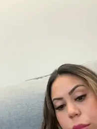 lariic webcam model stream image