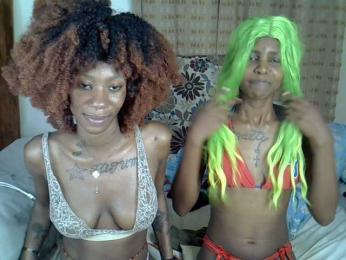 PetiteZaras webcam model stream image