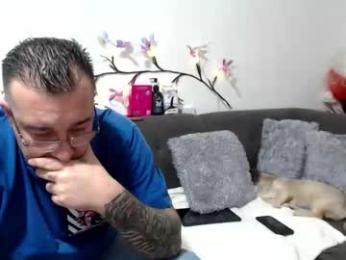 sexy_ginuin_couple webcam model stream image