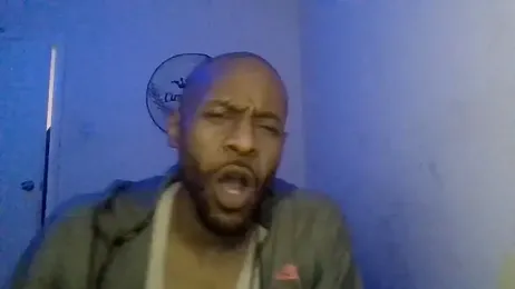 CuzzyB69 webcam model stream image