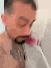 Cnutt310 webcam model stream image