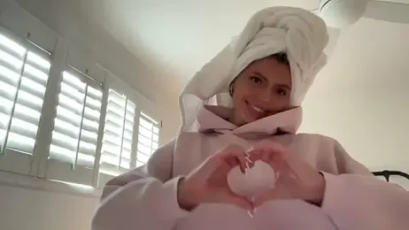 Summerclarke webcam model stream image