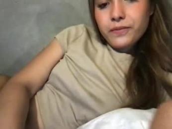 pinky_skylar webcam model stream image