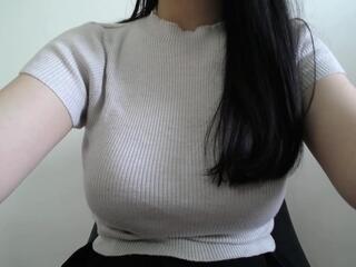 Emilia Young webcam model stream image