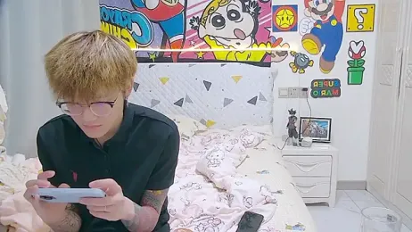 KK-cuteboy webcam model stream image