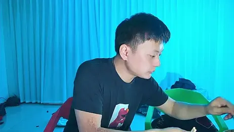 KK-cuteboy webcam model stream image