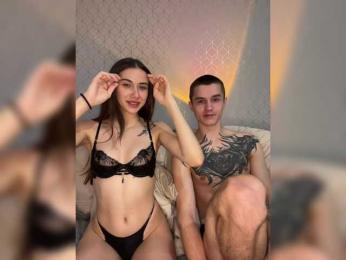 AAOneLove webcam model stream image