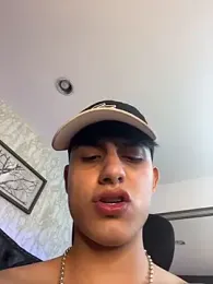 Lander_Cruz webcam model stream image