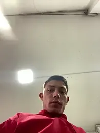 santiObrero webcam model stream image